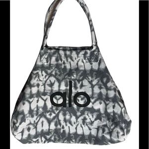 NWT Alo Yoga tote bag